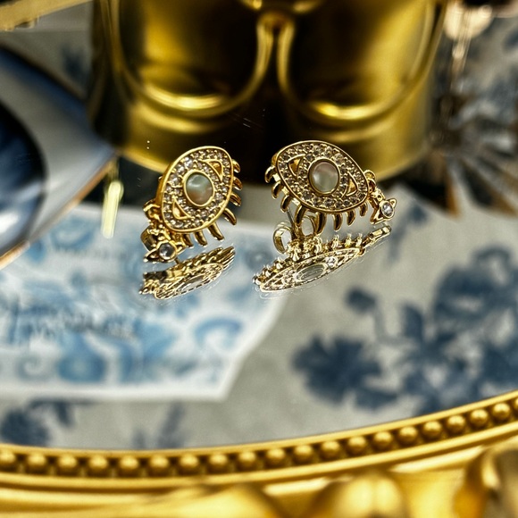 🆕 VIVIENNE WESTWOOD 🧿 BNWOT AUTH Rahmona Eye-Motif Studs with Hanging Orb Tear - Picture 13 of 16